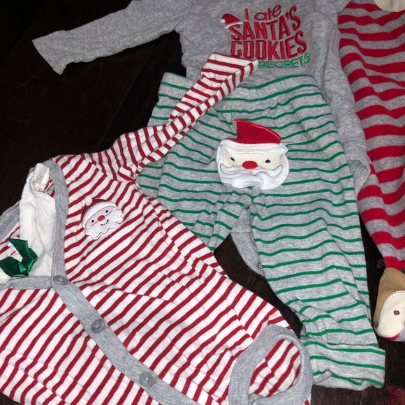 CHRISTMAS PAJAMAS & HOLIDAY OUTFITS Bundle Baby Boy Size 6 Months Santa Reindeer - Picture 3 of 4